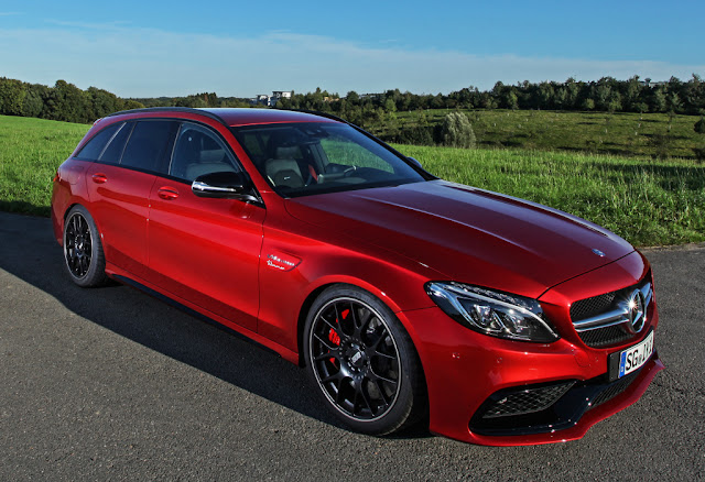 mercedes red