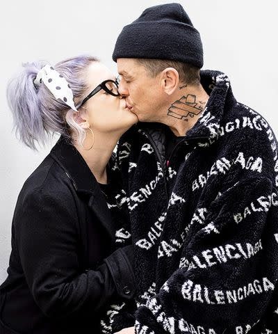 Kelly Osbourne e Sid Wilson, do Slipknot, estão noivos