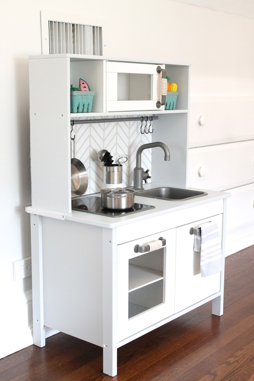 The Picket Fence Projects Kiddie Kitchen Renovation