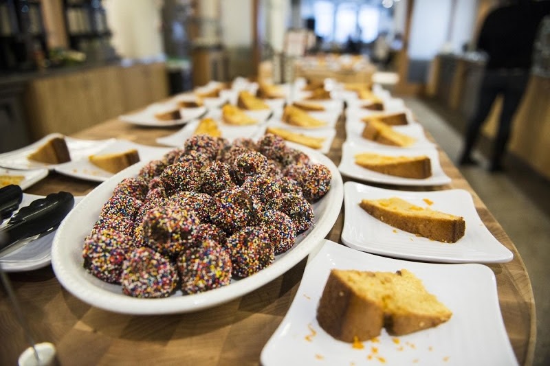 facebooks cafeteria design (6)