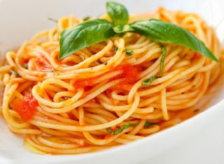 Spaghetti With Tomato Sauce (Domates Soslu Spagetti)