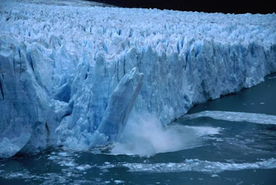 Icebergs That Will Take Your Breathe Away Seen On lolpicturegallery.blogspot.com