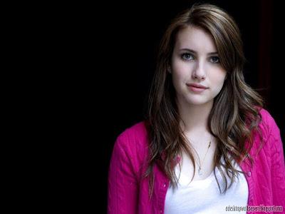 Beautiful Emma Roberts Hollywood Actress Desktop Wallpapers http://adesktopwallpapers.blogspot.com