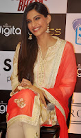 Sonam Kapoor at launch of Bhaag Milkha Bhaag DVD