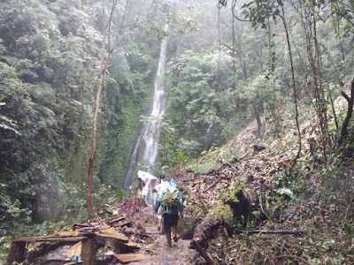 Air terjun Cempege berlokasi, di desa bukit mulie Baloan, Kabupaten Bener Meriah. Foto: Pendaki gunung