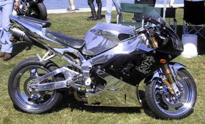 Full Chrome Yamaha R1 
