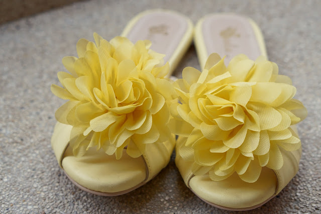 1 Shoe, 7 Ways : Outfit Ideas For Butter Coloured Fancy Slippers