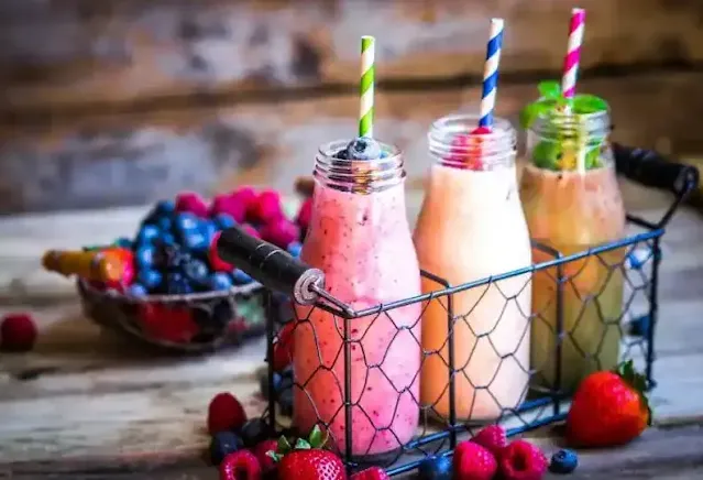 Smoothies made using fruits and flour