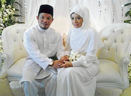 Gambar Majlis Perkahwinan Sharifah Khasif Dan Dato' Seri 