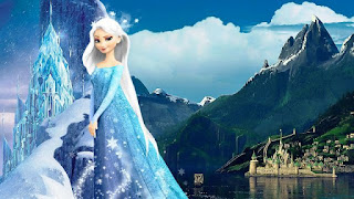 Foto Elsa Frozen tampak feminim