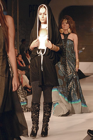 Pfdc Fashion Week 2010. PFDC SUNSILK FASHION WEEK 2010
