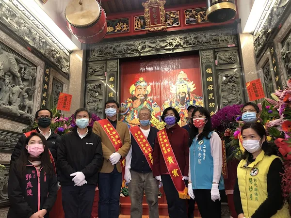 鹿港鎮安宮入火安座遶境祈福 友廟紛致贈匾額祝賀