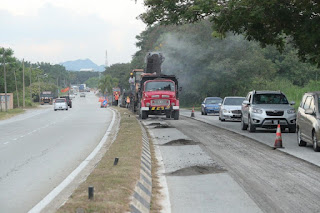 Salur aduan jalan rosak menerusi aplikasi MYJalan