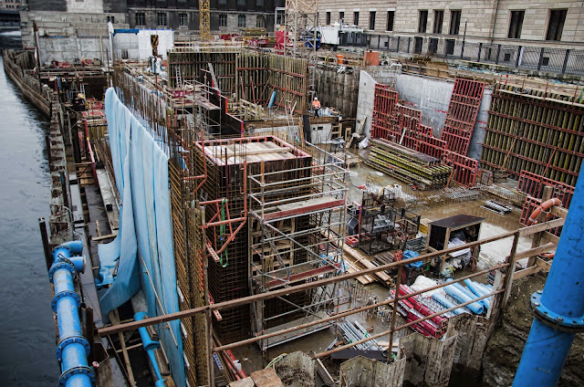  0447, Baustelle Empfangsgebäude für die Museumsinsel, James-Simon-Galerie, Pergamon Museum, Am Kupfergraben, Bodestraße 1-3, 10178 Berlin, 02.02.2015