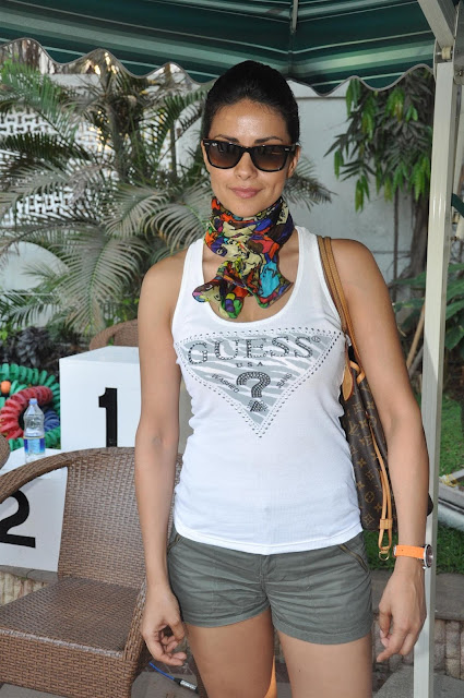 Gul Panag hot thigh show + her other HQ Unwatermarked images!!!