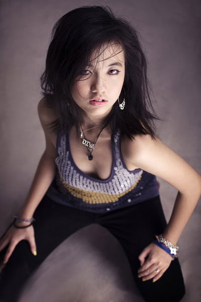Young  Celebrities on Vietnamese Teen Model Mie Photos