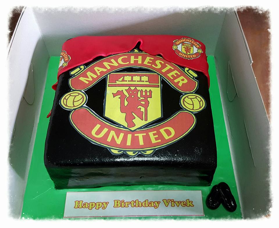 Izah s Kitchen Manchester  United cake 
