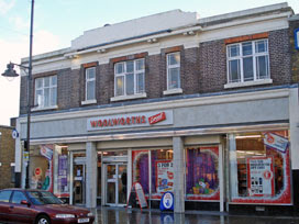 Woolworths, Bow