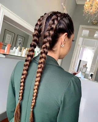 Ao fazer seu penteado você passa a impressão de ser uma pessoa cuidadosa com seu visual e que dedica alguns minutos para se cuidar. Passa a impressão de ser uma pessoa de atitude e personalidade.