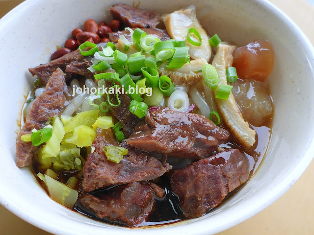 Din-Kee-Beef-Noodles-Pelangi-Johor-Bahru-鼎记牛腩粉