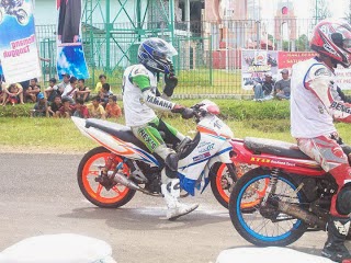 Modifikasi Honda Astrea Grand Road Race, Inspirasi Untuk Kamu!