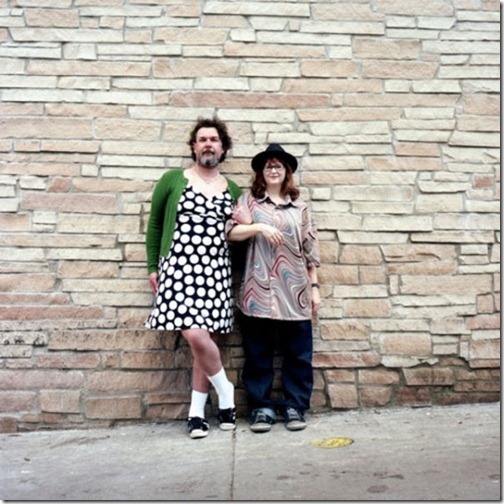 theyre_the_splitting_image_of_one_another_640_45