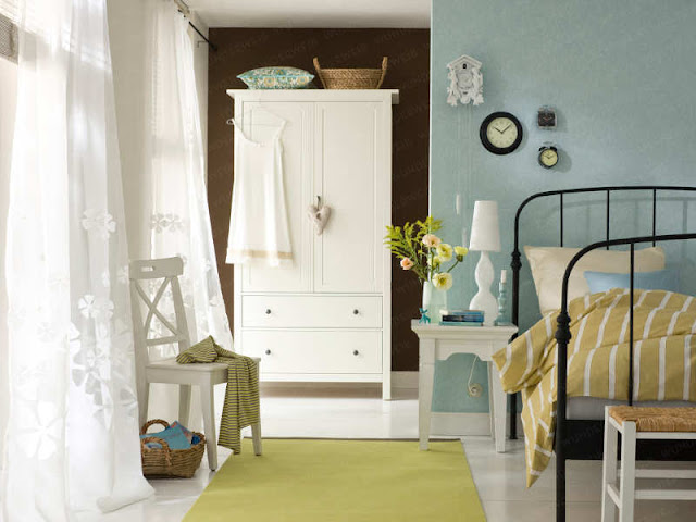 Decoração parede marrom e turquesa. Blog Achados de Decoração