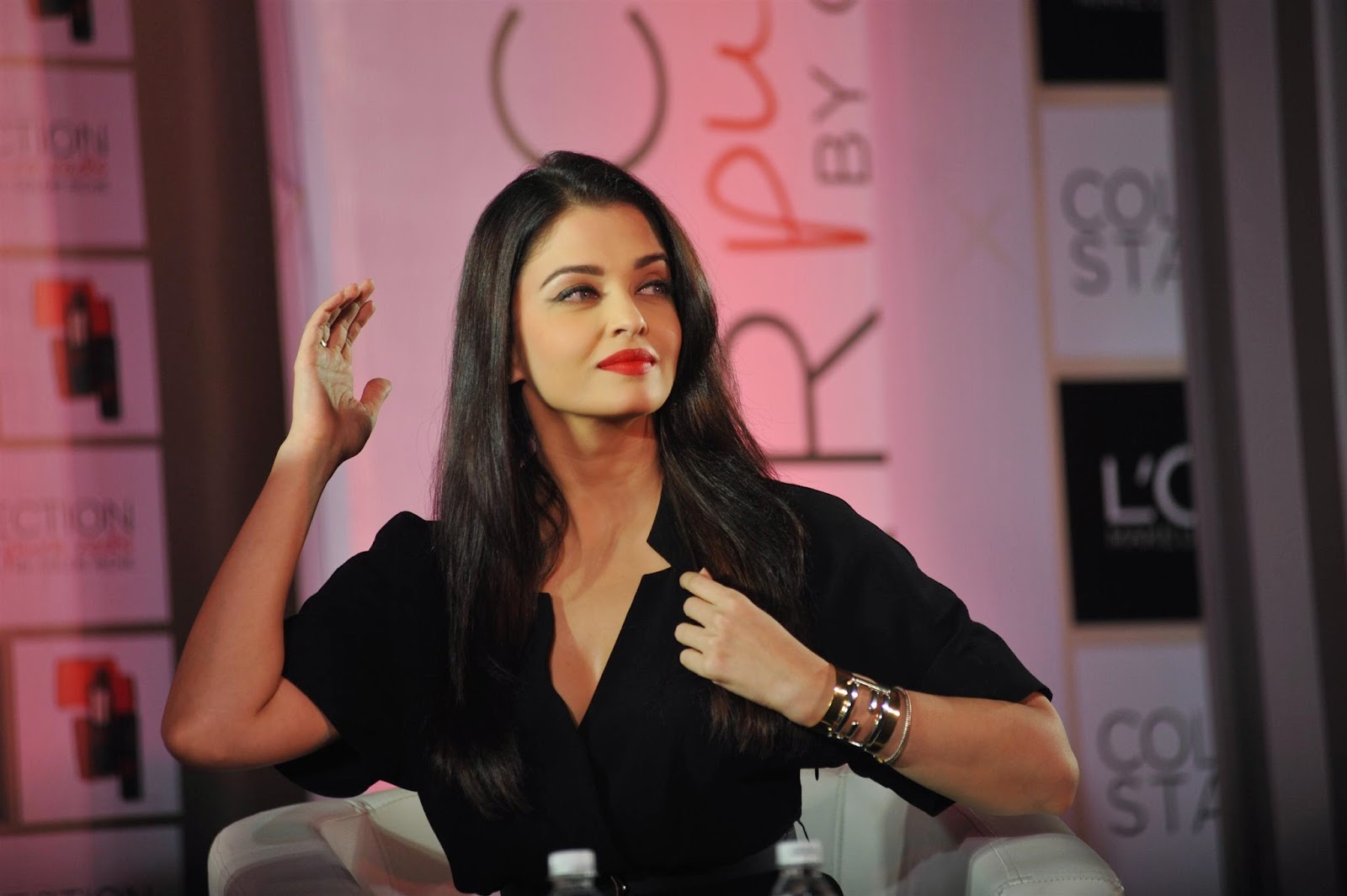 Aishwarya-Rai-Bachchan-Launch-Loreal-Pure-Reds-Collection-of-Lipsticks-2