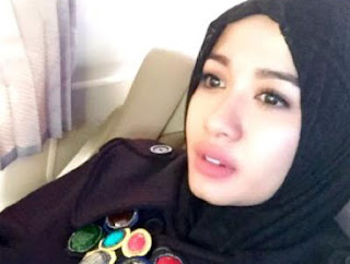 Foto Laudya Cynthia Bella Berhijab Paling Cantik dan Manis