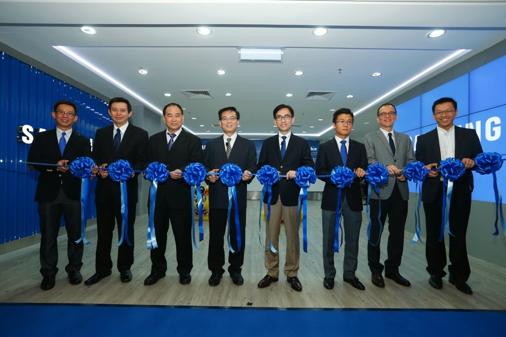 The Largest Samsung Experience Center Opens in Malaysia  