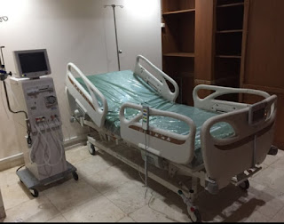 Tempat tidur rumah sakit ergonomis