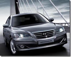 2010-Hyundai-Grandeur-2