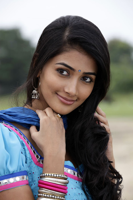 pooja hedge gorgeous unseen pics