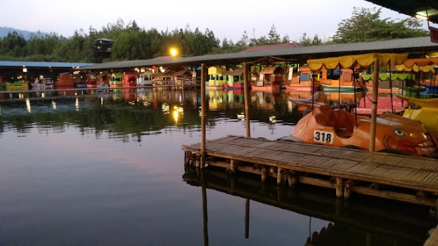 Floating Market