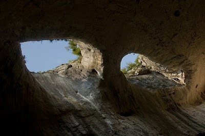 Божьи глаза, Пещера Проходна, Болгария