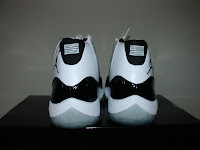 Air Jordan XI (11) - Concord