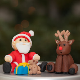 Père Noël et renne en pâte à sucre