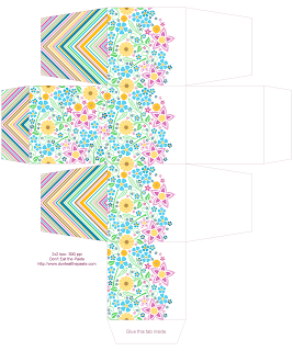 Free printable gift boxes- floral, spring, available in 2x2x2 and 3x3x1 inch sizes #printables #boxes #papercraft