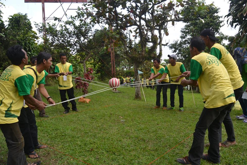 Outbound bersama PT HM Sampoerna