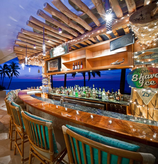 Exotic bar in Cliff house, Hawaii