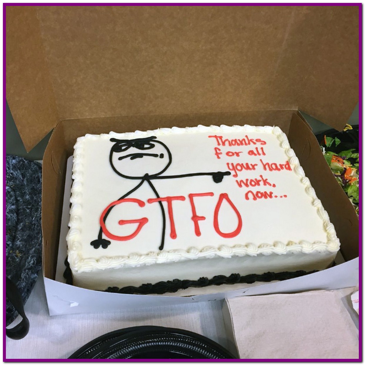 Надпись на торт коллегам. Торт для коллег. Прикольные надписи на торт. Надпись на торте при увольнении. Торт начальнице.