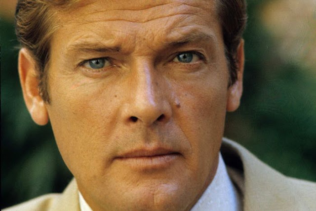 Addio a Roger Moore, fu terzo James Bond