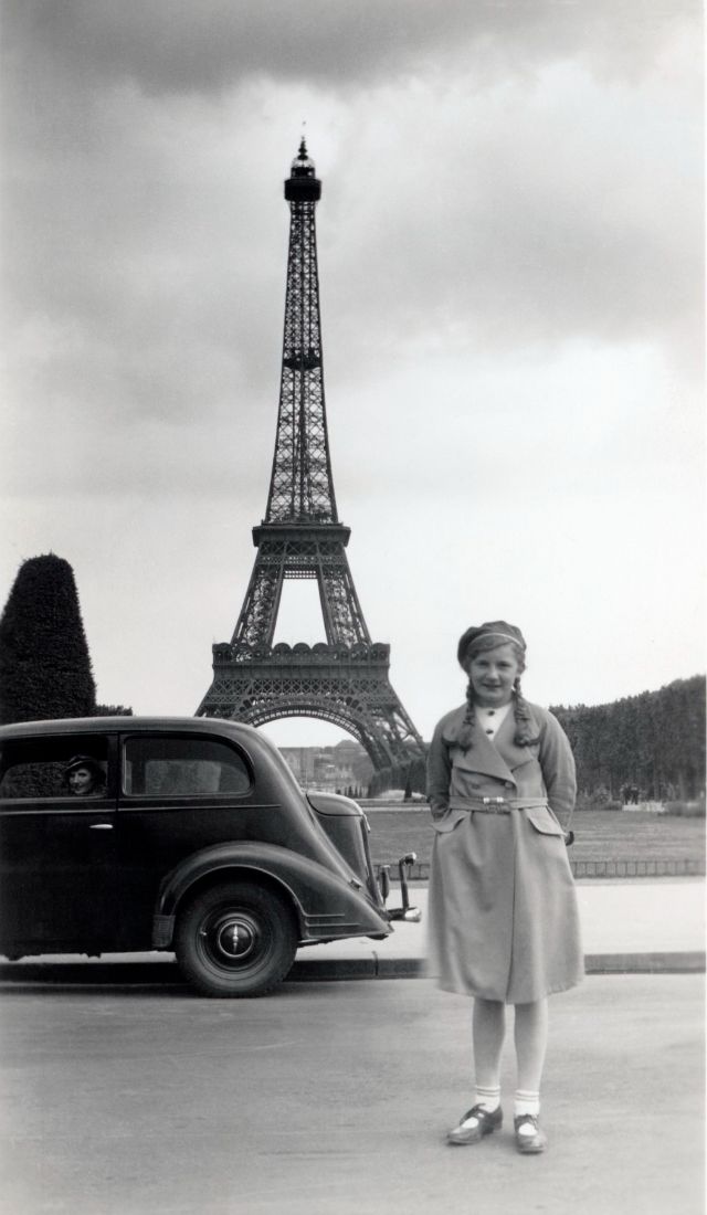 Beautiful Vintage Photos of Paris Taken by Travelers ~ Vintage Everyday