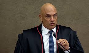O governo de Donald Trump, nos Estados Unidos, sancionou o ministro do STF Alexandre de Moraes com a lei Magnitsky, utilizada para punir estrangeiros.