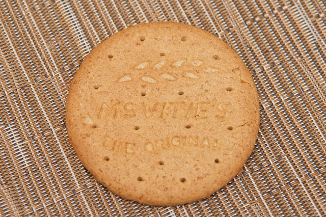 McVitie's Original - Biscuits McVitie's - Digestive McVitie's - Biscuit - Dessert - Tea biscuit - Food - Cake - Break - Biscuits sablés - United kingdom - United Biscuits - Review Digestive McVitie's - Suggestion de présentation