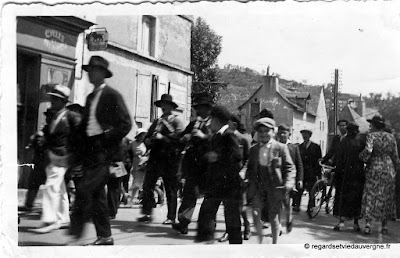 Photo ancienne d'Auvergne : lieux divers.