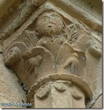 Gallipienzo - Capitel ventana románica
