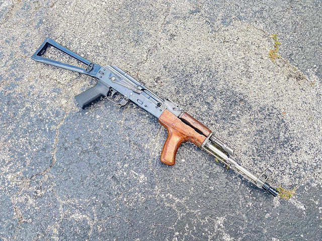 AKM-Sidefolder-Dong-Romy-Khyber