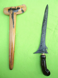 keris pusaka sempaner tosan aji keris kyai setan kober keris empu gandring keris nogososro sabuk inten keris pulanggeni keris kolomunyeng keris brojoguno keris ampuh keris pusaka sakti tombak kyai pleret pamor blarak sineret pamor udan mas 