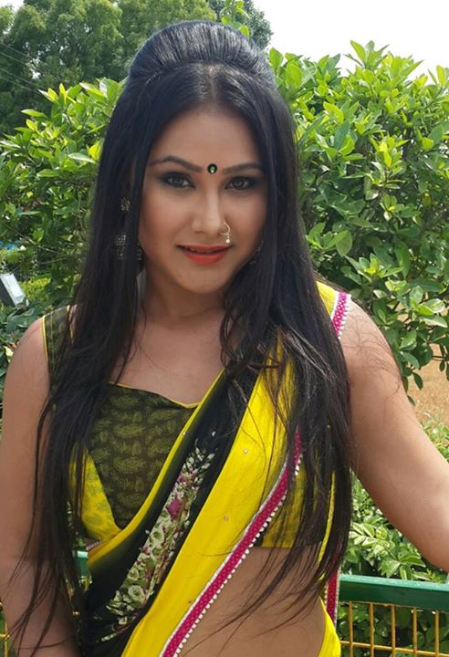 Bhojpuri Actress Priyanka Pandit